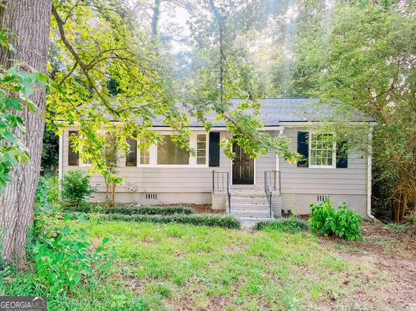 4528 Shadow Lawn Dr, Macon, GA 31210