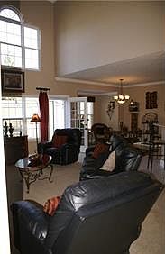 4th image of 209 Bentbrook Cir
