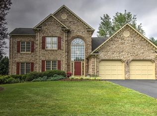 8318 Strathmore Ln, Roanoke, VA