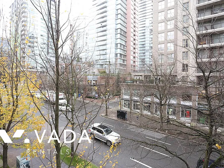 1001 Richards St #302 — Photo 15