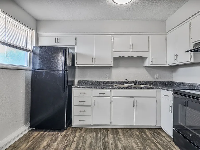 Walnut Ridge Apartments — Photo 10