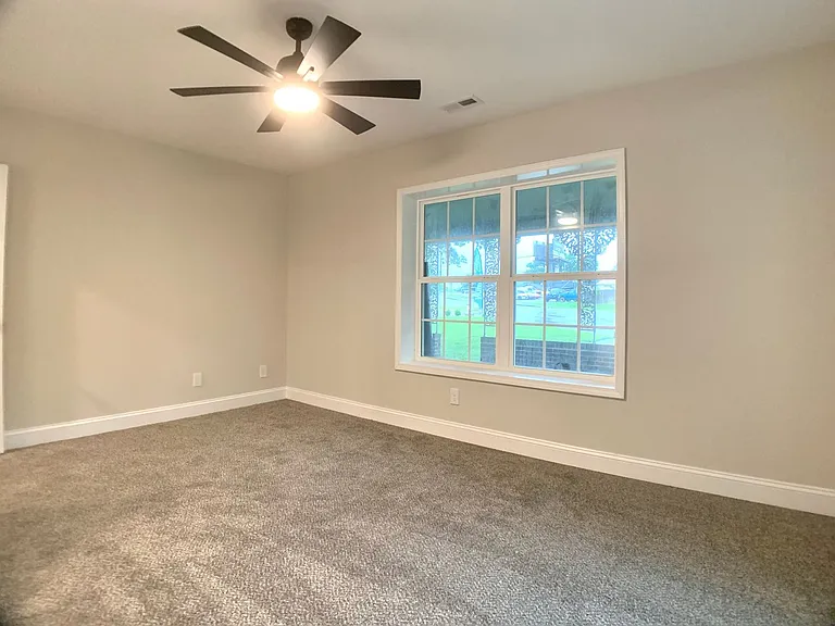 917 Sinclair Dr — Photo 30