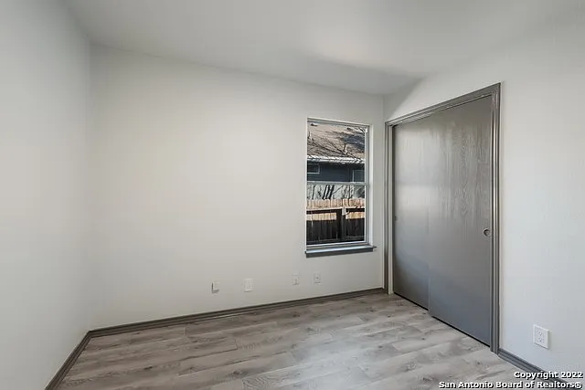 9014 Gill Brg — Photo 8