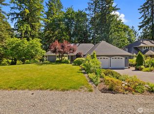 19413 NE 203rd Pl, Woodinville, WA