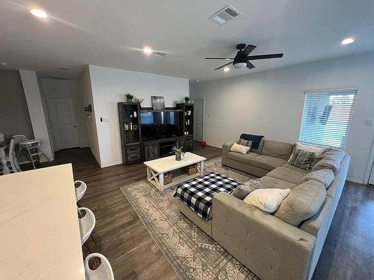 5017 Almond Terrace Dr — Photo 7