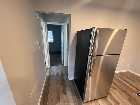 5th image of 887 Florida Ave #887