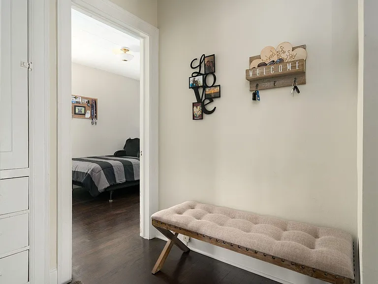 23128 Olmstead St — Photo 21