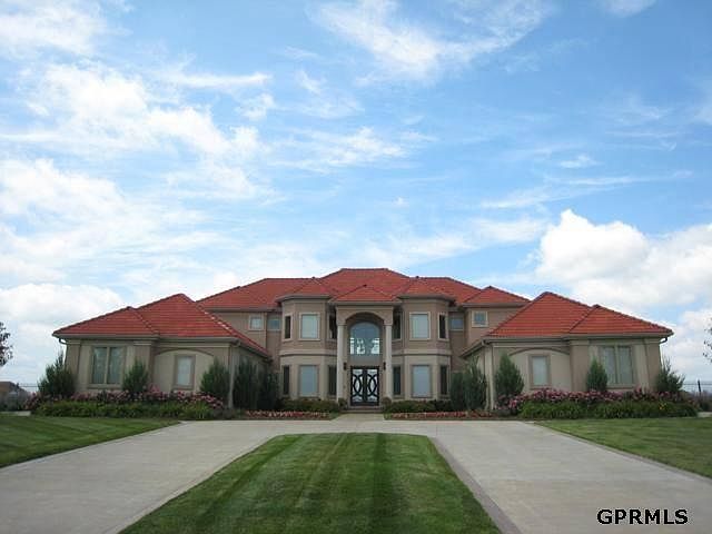 1st image of 24312 Leavenworth Cir