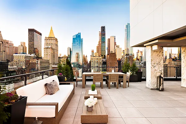 Sold by Corcoran | media 12