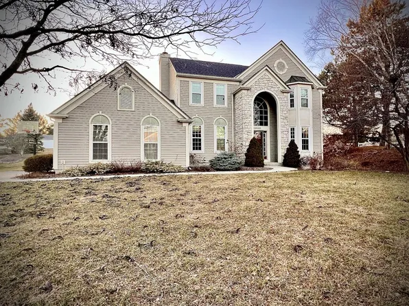 W144N10377 Raintree DRIVE, Germantown, WI 53022