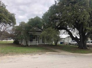 505 N Ridge St, Lampasas, TX 76550