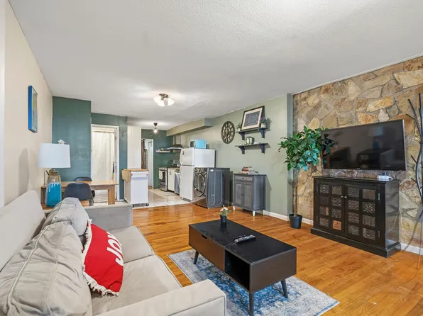 322 West 137th Street image 1 of 11