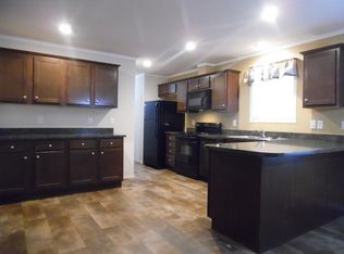 422 Van Buren Cir, Davison, MI 48423