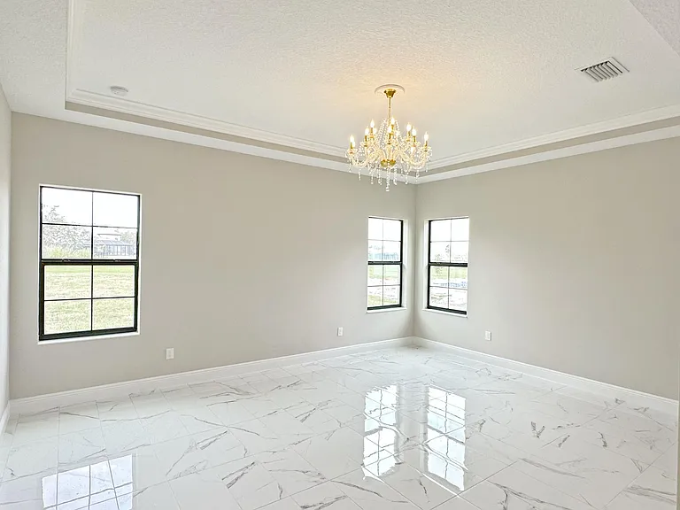 10530 Meadowrun Dr — Photo 11