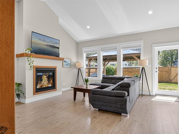 3rd image of 2538 Branch Ave