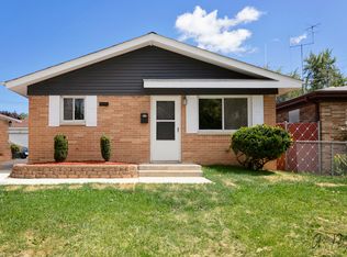 2407 Western Ave, Waukegan, IL 60087