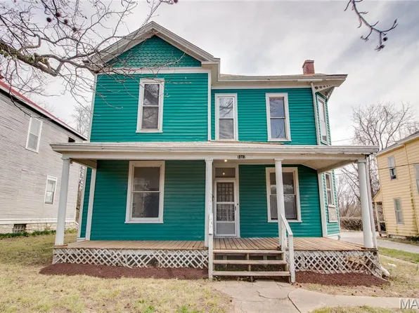 1217 W 9th St, Alton, IL 62002