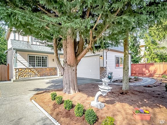 3rd image of 18009 6th Ave NW