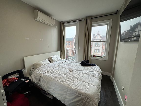2nd image of 2025 Nostrand Ave Unit 4FR