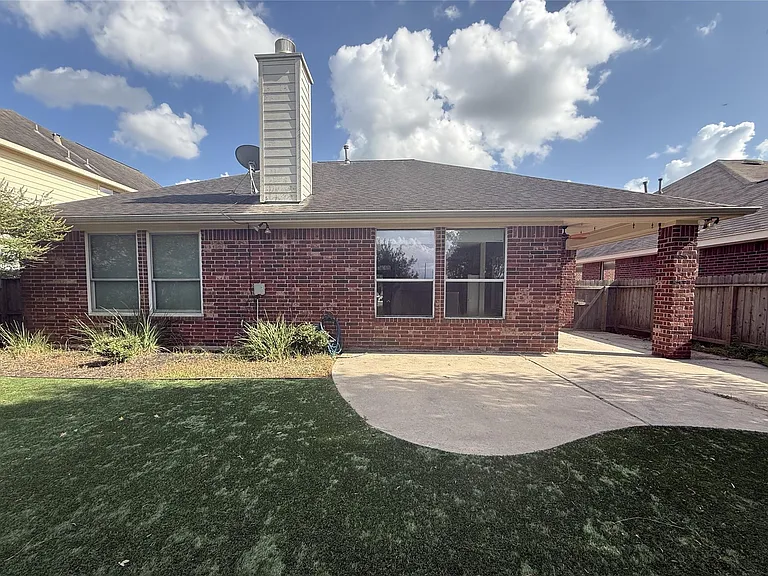 12814 Carriage Glen Dr — Photo 15