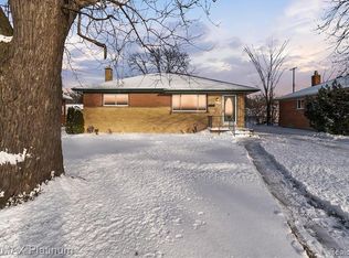 8912 Merriman Rd, Livonia, MI 48150