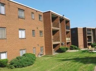 1029 Findley Dr APT 1, Pittsburgh, PA 15221