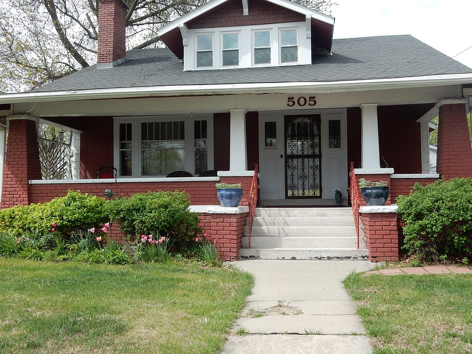 1st image of 505 E 7th St