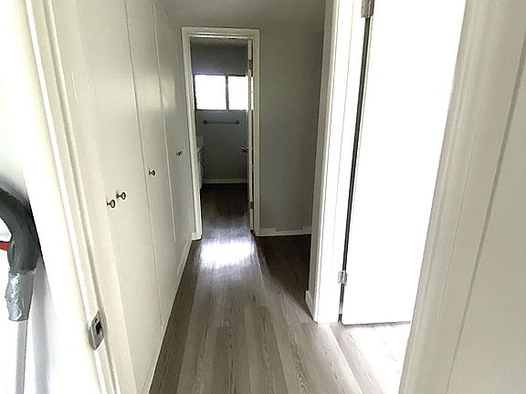 5th image of 540 W Sierra Madre Blvd APT 4