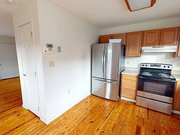 5th image of 4247 Hadlock Rd