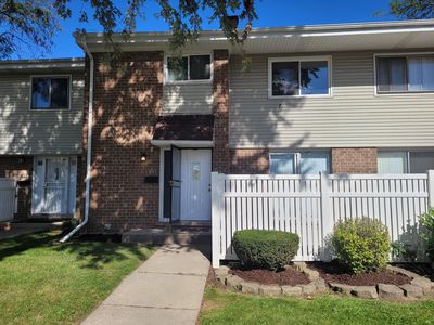 876 White Oak Ln, University Park, IL, 60484