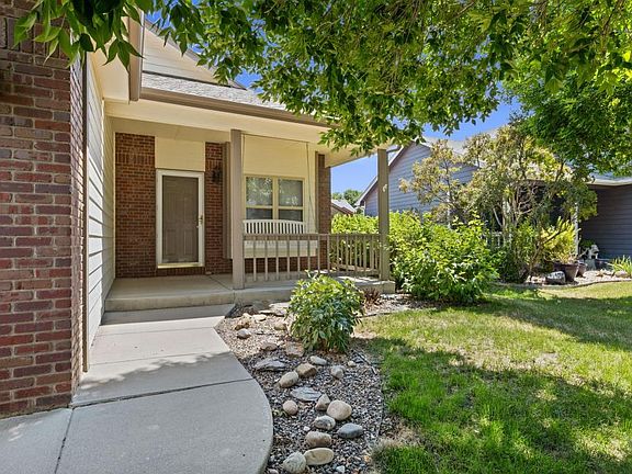 3rd image of 2456 Mary Beth Ct
