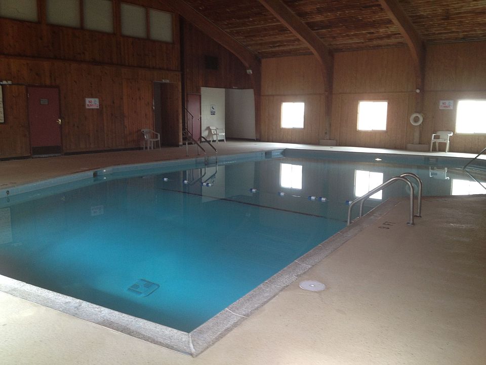 clubhouse pool