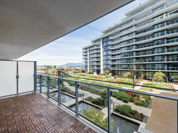 6811 Pearson Way #206, Richmond, BC V7C 0C3