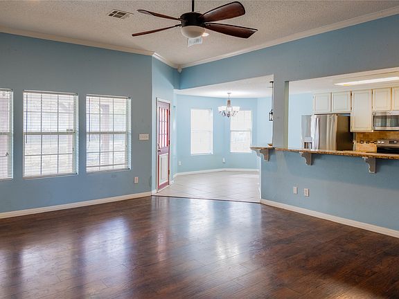 5th image of 124 Topaz Cir