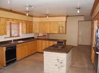 39640 N 7th St, Phoenix, AZ 85086