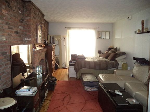 4th image of 518 E 80th St APT 5M