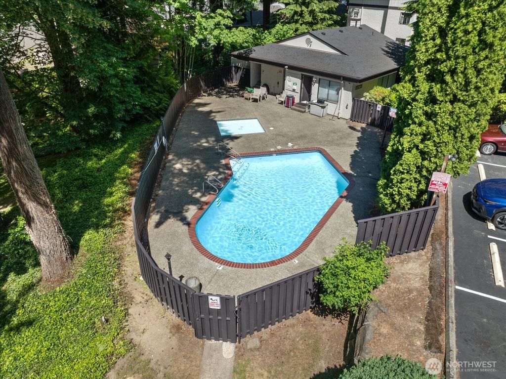 11615 127th Lane NE #A1, Kirkland, WA
