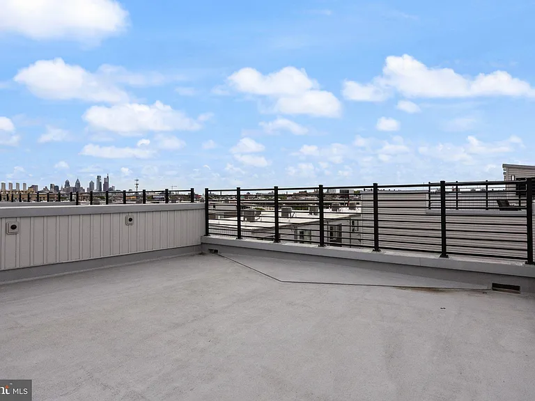 2150 Northbank Pl #143 — Photo 31