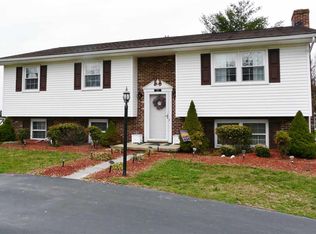 31 Quail Ln, New Market, VA 22844