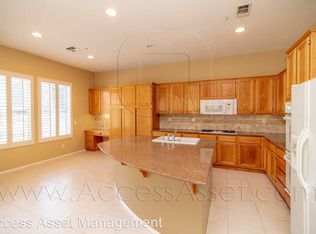 905 Melbury Ct, Redlands, CA 92373