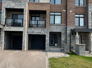 53 Vantage Loop, Newmarket, ON L3X 0K9