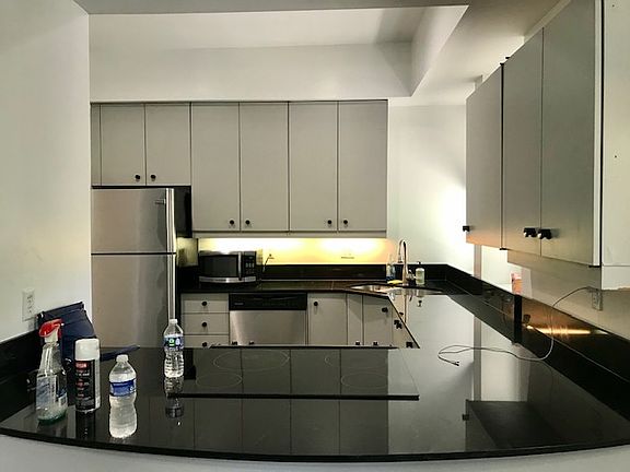 4th image of 5096 Waterman Blvd APT C