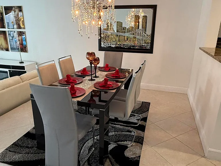 12394 Westhampton Cir — Photo 25