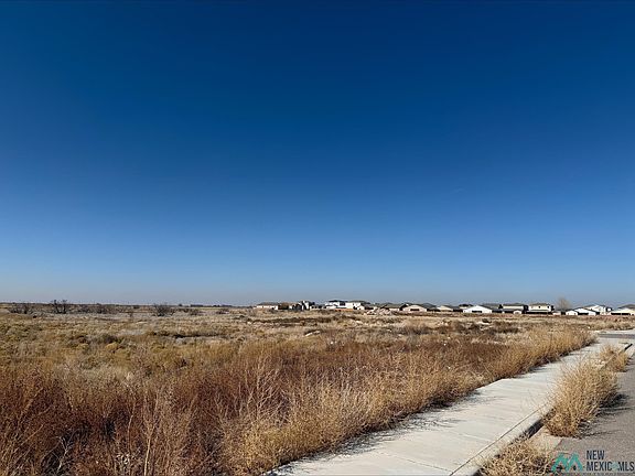 3rd image of 9 Tract Chase #2-3