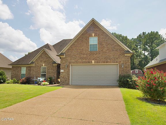 4th image of 40 Jeremiah Dr