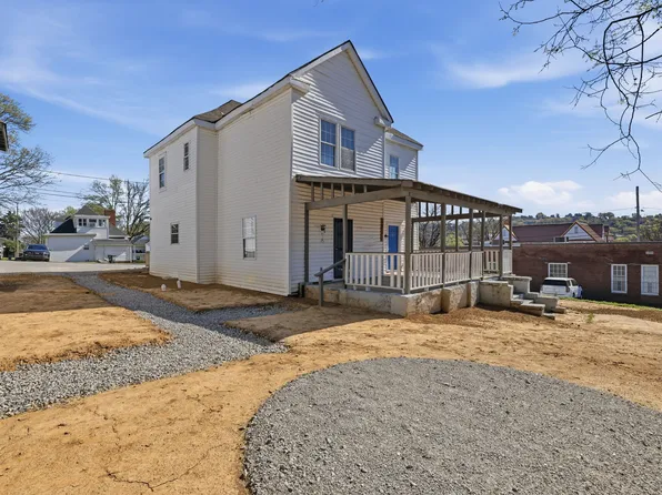 2011 McCallie Ave #A, Chattanooga, TN 37404