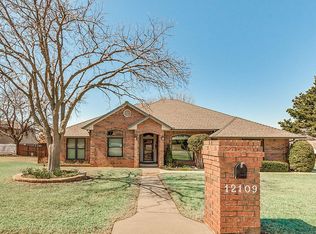 12109 Royal Coach Dr, Yukon, OK 73099