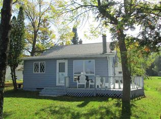 W5384 W Sandy Dr, Shawano, WI 54166