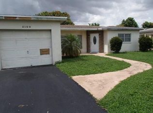 5189 NW 41st St, Lauderdale Lakes, FL 33319