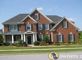 915 Bishops Xing, Norcross, GA 30071